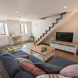  Appartamento Stylish 2-bedroom In
